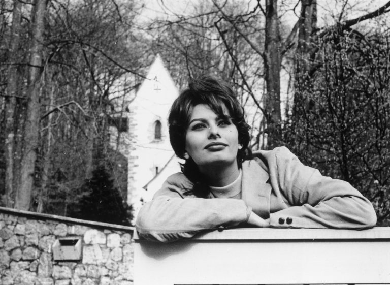 Sophia Loren at Home: Tour the Megawatt Movie Star’s Domestic Life in 15 Photos