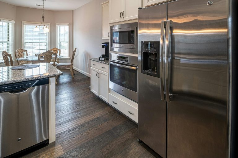 Easy solutions to get rid of water spots on stainless steel appliances