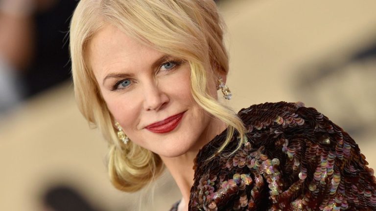Nicole Kidman brightens her living room with a 'dated' color combination, but it looks so cozy and tranquil – it proves green and gray will never go out of style
