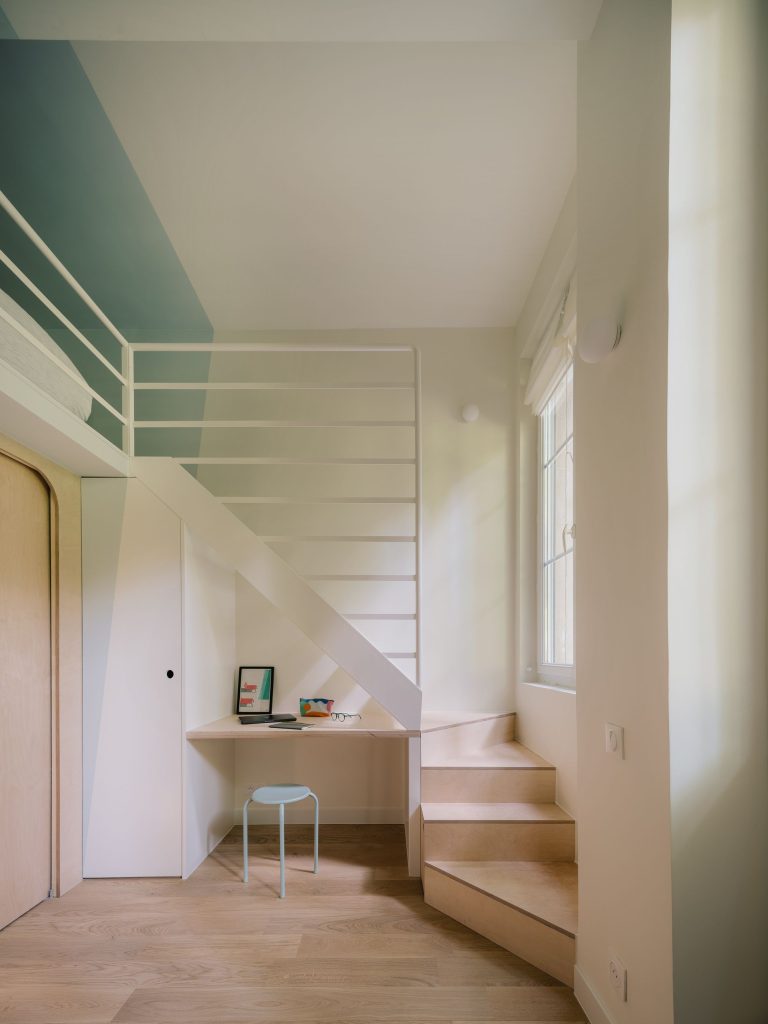 This 151-Square-Foot Paris Apartment Takes Inspiration From 1920s Ocean Liners