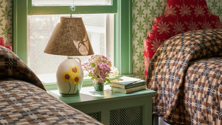 Best Vintage Lamps & Where to Buy Them (2025): 1st Dibs, Etsy, More