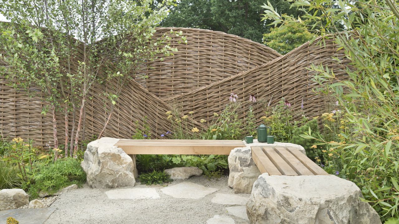 You'll Be Stunned by How Versatile This Simple Item Can Be – 7 Unusual Uses for a Tarp in the Garden Over Winter