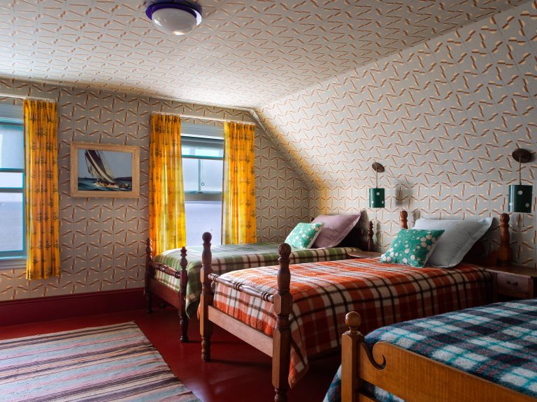 12 Best Plaid Bedding Picks, Vetted by AD (2025)