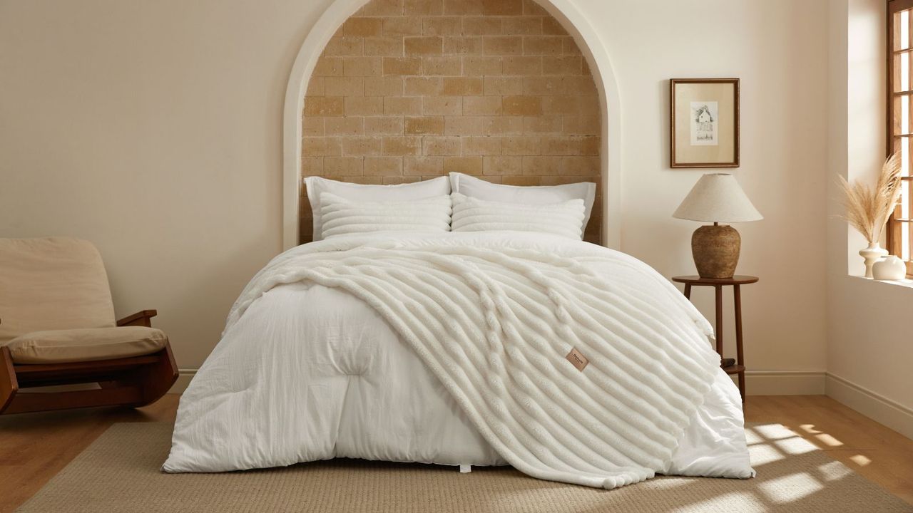 This Cozy, Chic, and Customizable $69 Comforter Brings Four Seasons of Use – It Will Elevate My Bedroom All Year