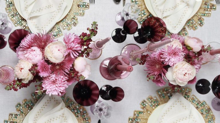 9 Big Impact, Low Effort New Year Table Decor Ideas to Guarantee a Stylish Start to 2026