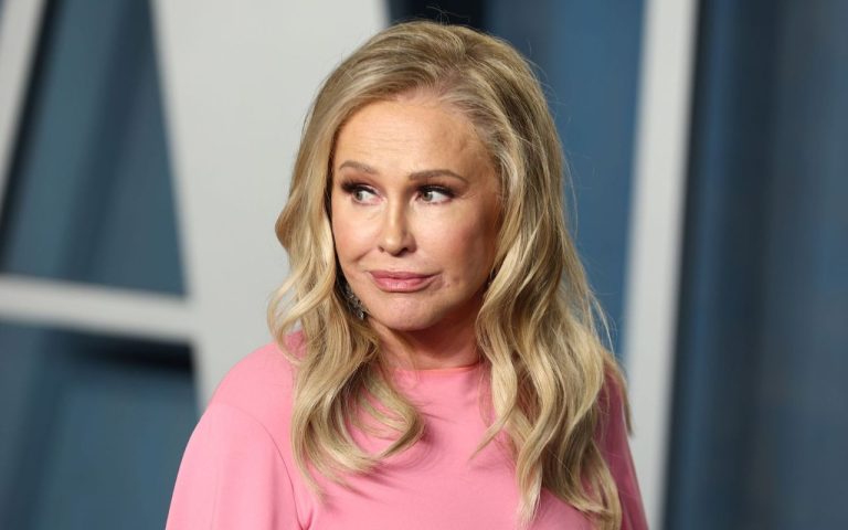 Goodbye White Walls – Kathy Hilton's Pattern Drenched Entryway Fuses Modern and Antique Elements for an Unforgettable Finish