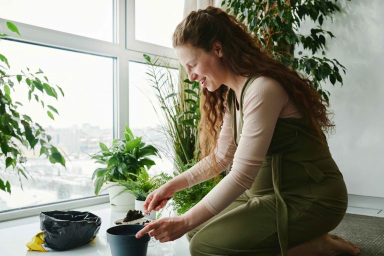 Best tools for urban gardeners: Elevate your city gardening game
