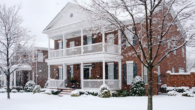 Ignoring These 3 Ice Dam Warning Signs After Snow Can Lead to Serious Water Damage and Costly Repairs