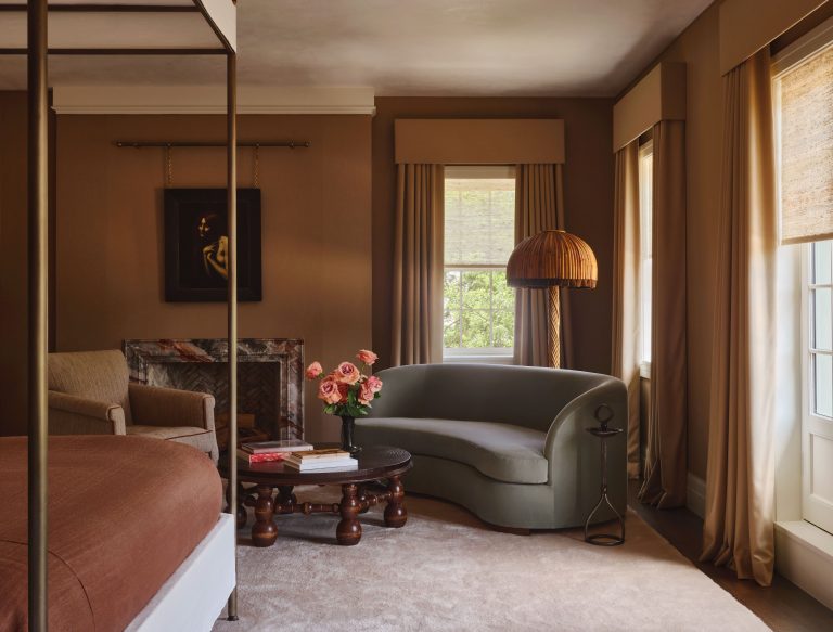 5 Design Tips You Need to Make Your Space Feel More Romantic (2026)