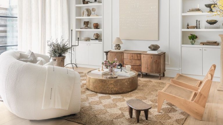 5 Things Minimalists Never Buy in Winter to Avoid Clutter Buildup in Their Homes