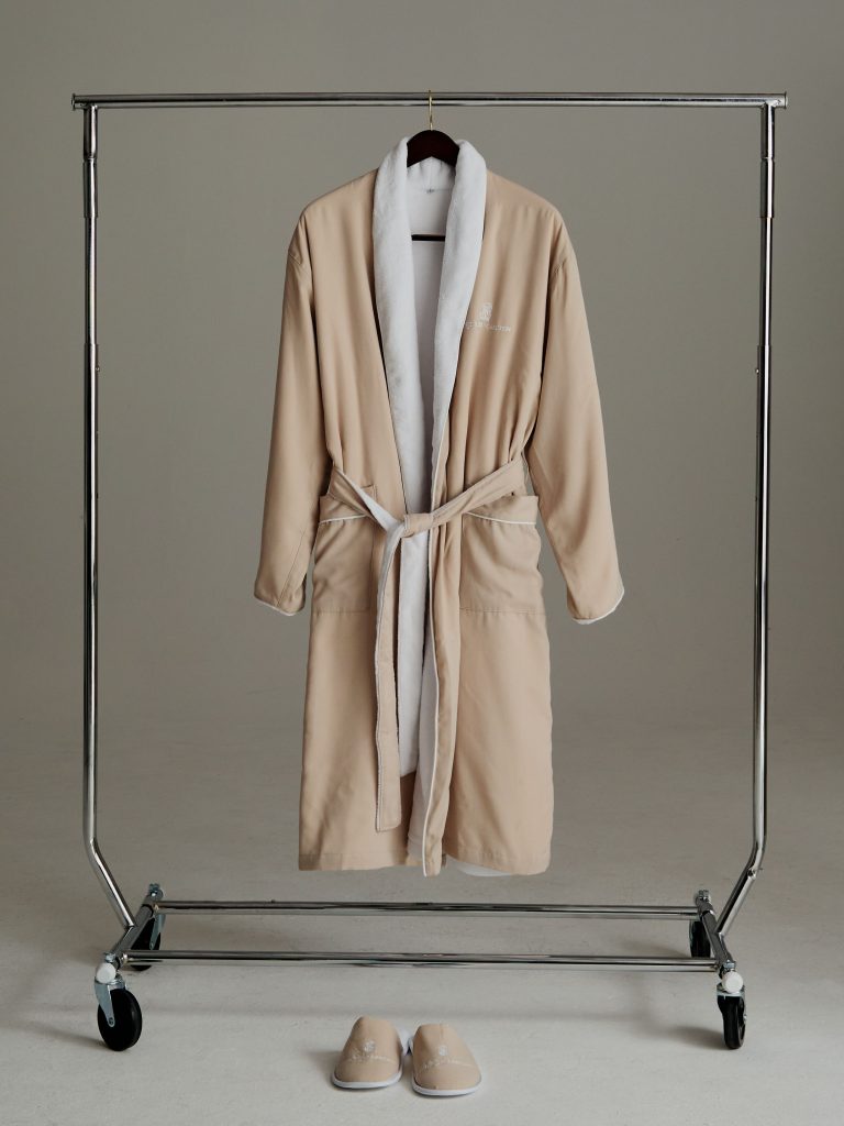 6 Best Hotel Robes for an At-Home Spa Experience (2026)