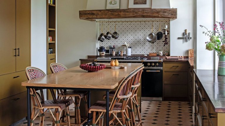 Copper Countertops Became the Unlikely Trend That Brought This ‘Unpretentious’ French Chateau Into the 21st Century