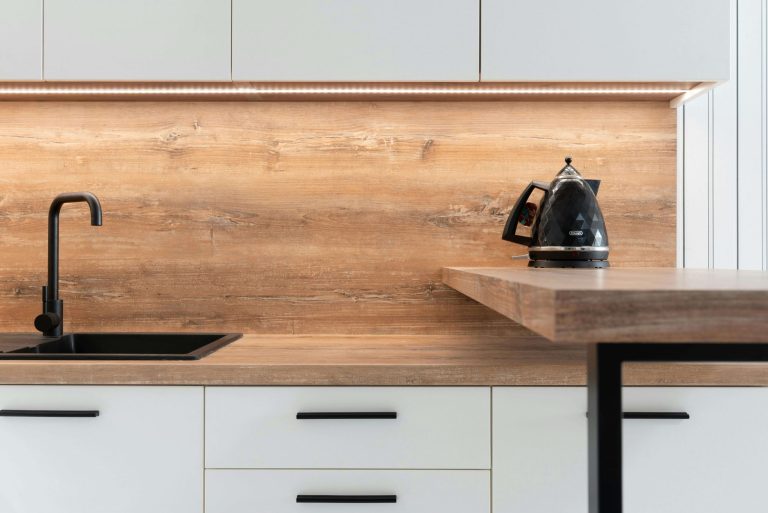 Is matte black hardware still in style?  