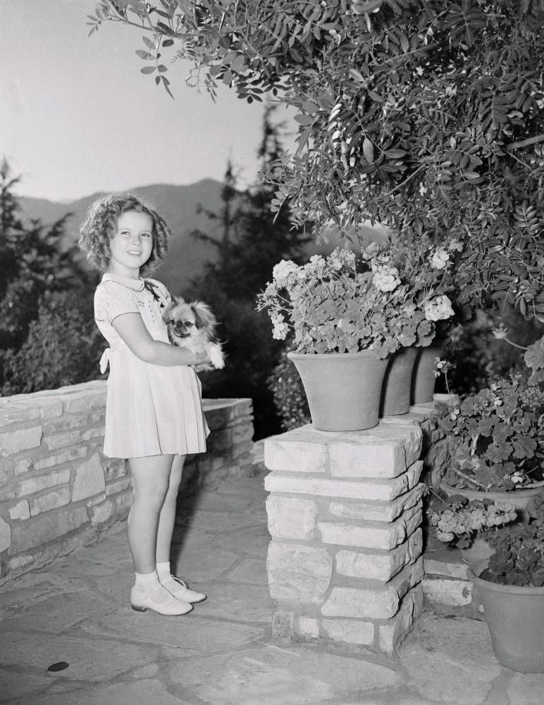 Shirley Temple at Home: 25 Photos of the Off-Duty Child Star Through the Decades