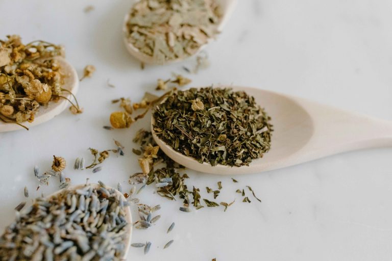 How to dry fresh herbs like a pro 