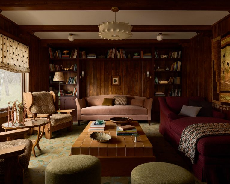 This Minnesota Cabin Exists in the Venn Diagram of Sophia Loren and Walden Pond