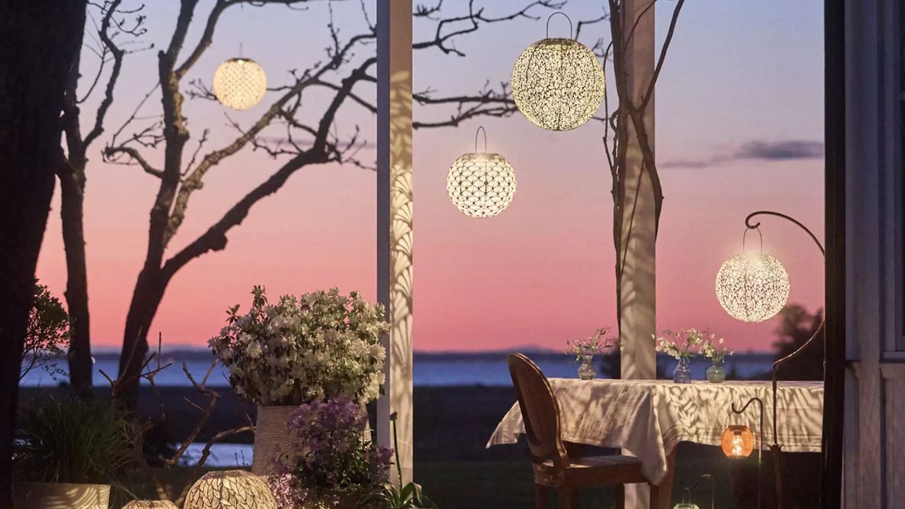 20 Stylish Solar Outdoor Lights for a More Effortless Summer Ambience, No Wires in Sight
