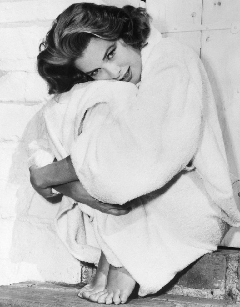 Grace Kelly at Home: 20 Photos of the Oscar-Winning Princess Off-screen, From Philadelphia to Monaco