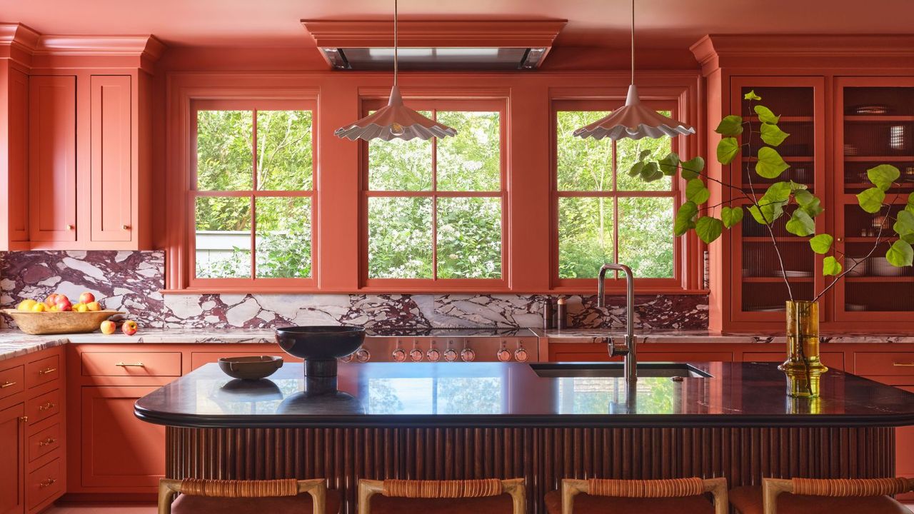 Terracotta Kitchens Are Back – Here’s How to Use this Nostalgic Color Without Overwhelming the Room