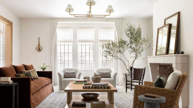 This Is the Little-Known Secret Designers Use to Pick Paint Colors That Work With the Light – Why You Need to Always Consider the 10 AM vs 10 PM Palette