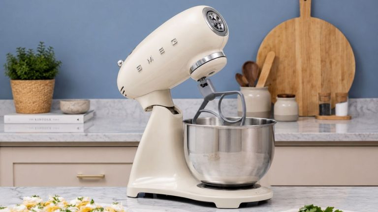 I Tried SMEG's New Forte Stand Mixer – It's a Retro Baking Powerhouse That's Almost Perfect