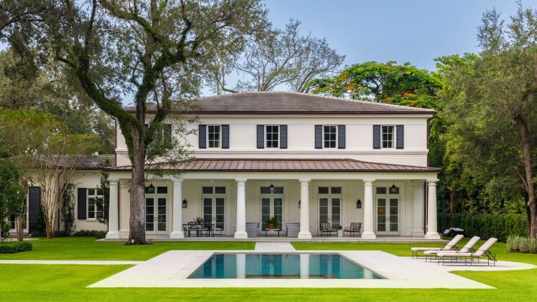 At First Glance, Marie Flanigan's New Florida Home Feels Light and Breezy – but the Deeper You Go, the More Dramatic It Becomes