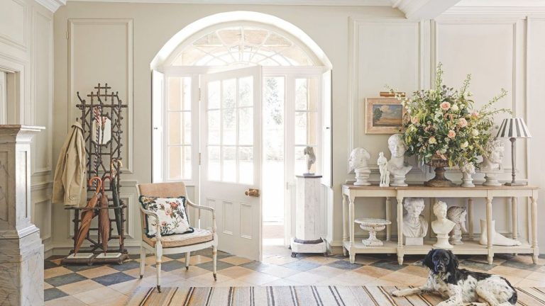 The Best Vintage and Antique Sales Happening Across the US This July