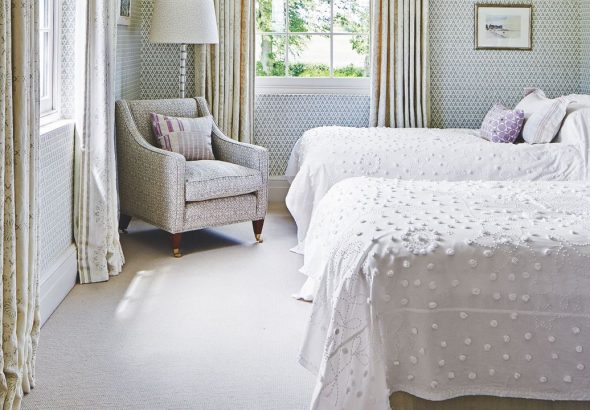 Dorm Bedding Checklist − Everything You Need to Transform an Old, Uncomfortable Mattress Into a Five-Star Sleep Space