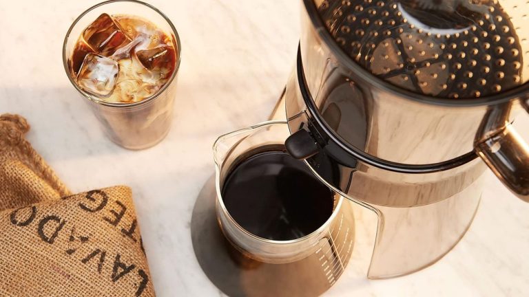 Not Ready to Give Up Iced Coffee Yet? This Compact OXO Cold Brew Maker Deserves a Spot on Your Counter Until October